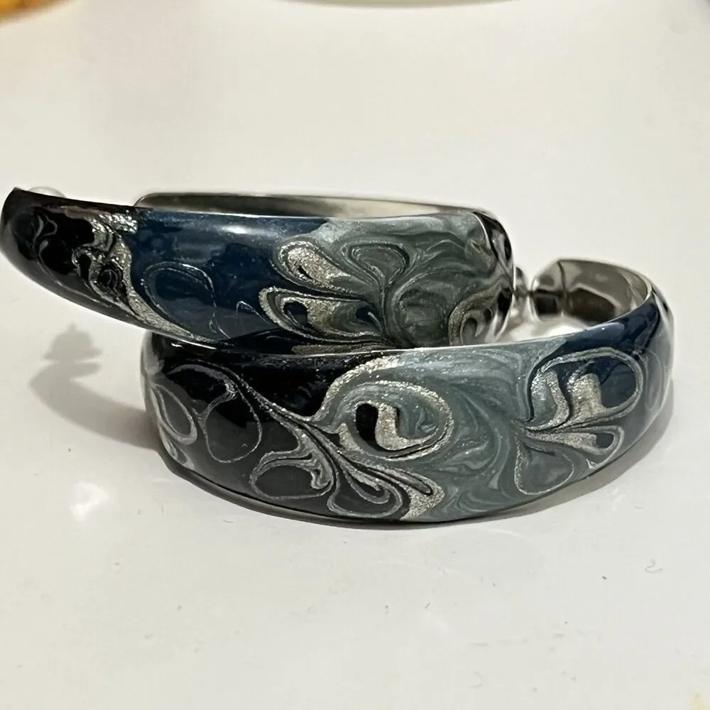 Vintage Round Metal Blue Silver Shimmer Hoop‎ Earrings